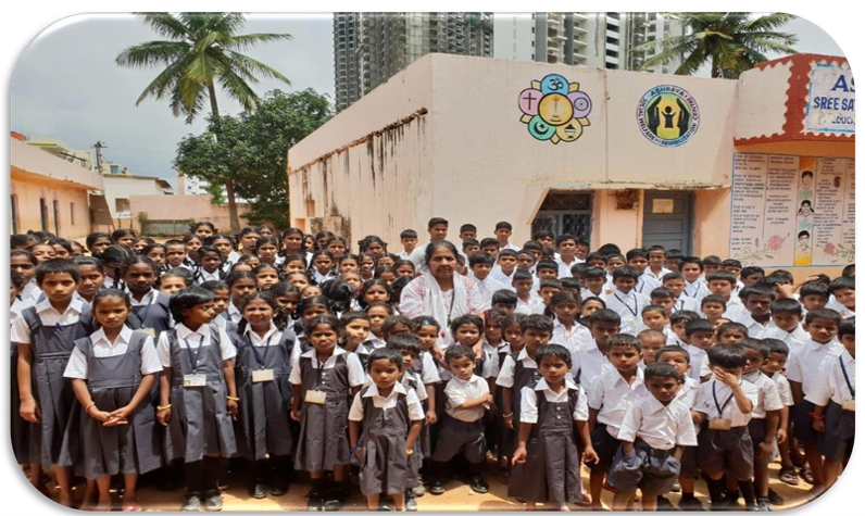 Ashrayaa school children in previous school premises